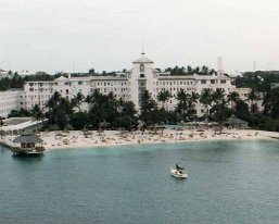 1985-04 Carribean Cruise (41) 1985 Hilton Nassau
