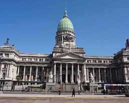 buenos-aires-945075_1280 - pixabay 2012 - Argentine Congress. Photo courtesy of the Internet